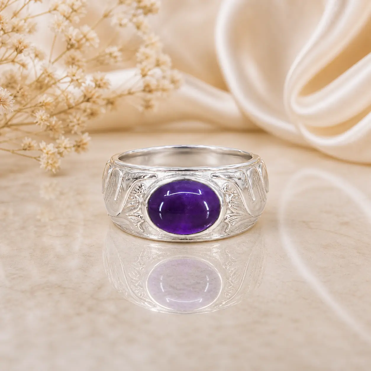 **Violet Radiance: Sterling Silver Amethyst Ring**